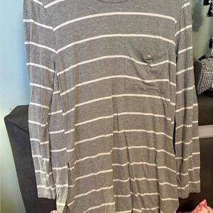 Gray Striped Woman’s Tops🩷